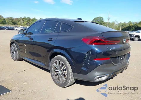 2021 BMW X6 xDrive40I z USA, uszkodzony, nr VIN 5UXCY6C0XM9G02539